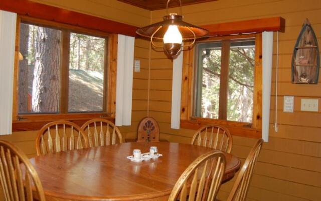RedAwning Cabin #73 Walk-A-Bout
