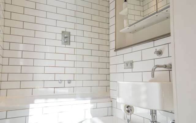 2 Bedroom Apartment in Leith Edinburgh