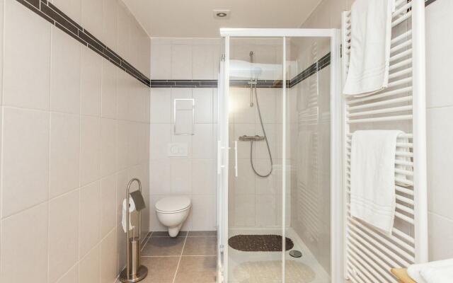 Luxurious Holiday Home in Glabbeek with Garden