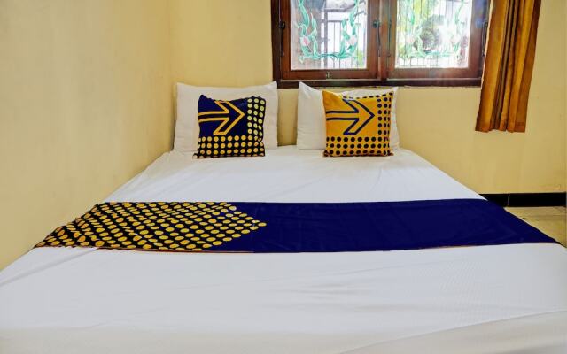 OYO 93107 Homestay H Syarif Syariah – Bandar Gresik