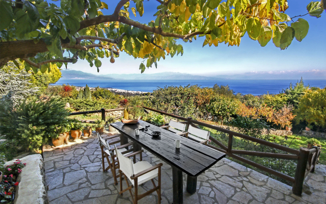 Ampelos Estate - The Studio
