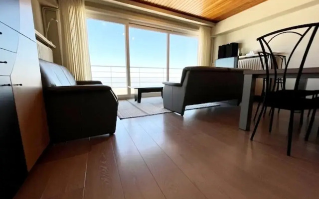 Apartment in Wenduine With Stunning Seaviews