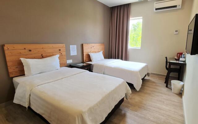 Sg. Paka Hotel