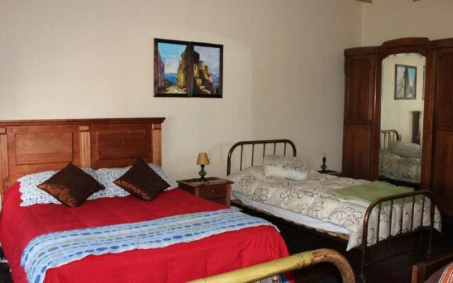 Hostal Residencia en el Cerro