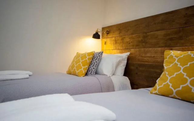 Higgihaus 3a Sleeps 4  Monday - Friday
