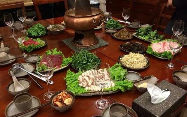 Lijiang Scenery Retreats Lake Front Villa Resort
