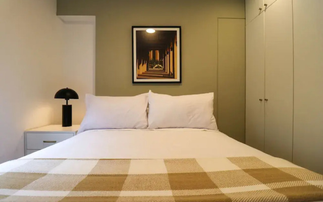 w Monochromatic 2BR w Terrace in Miraflores