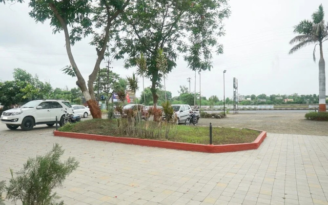 Sanskruti Resort By OYO Rooms