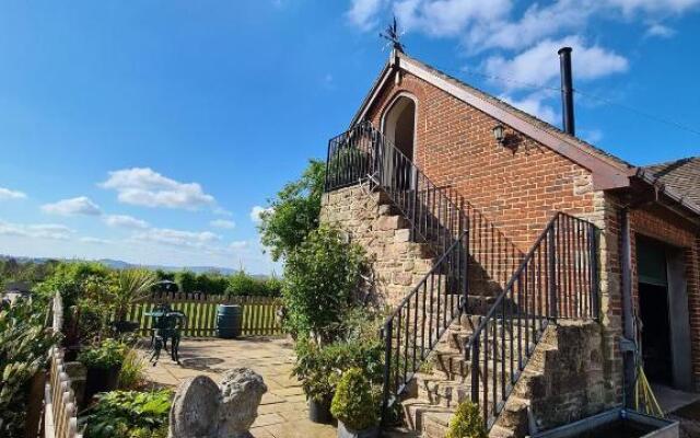 Lyde Cross Coach House