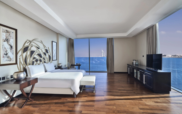 Rixos The Palm Hotel & Suites