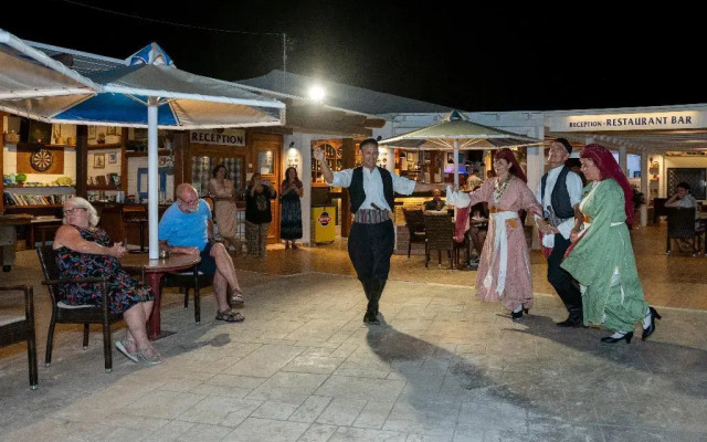 Mammis Beach Hotel