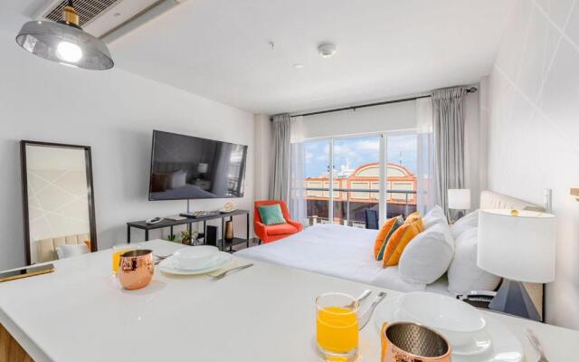 NEW Beautiful Aruban Studio Oceanfront