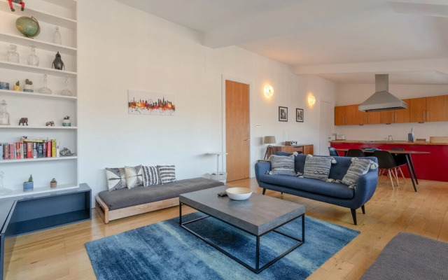2 Bedroom Loft Near Edgware Road