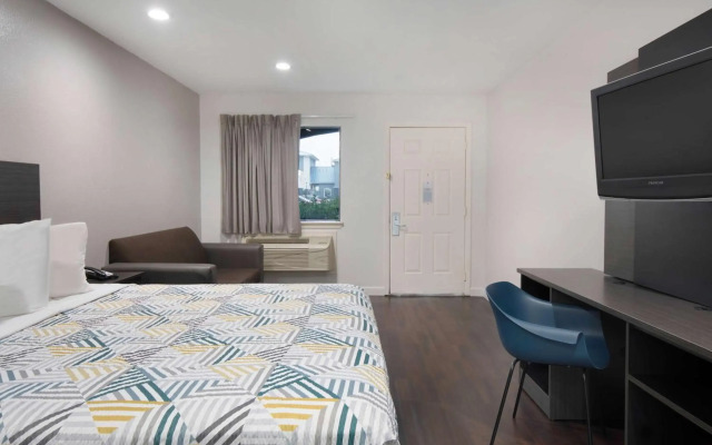 Motel 6 Houston, TX – I-10 West