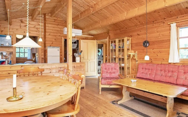 Charming Coastal Retreat-by Traum