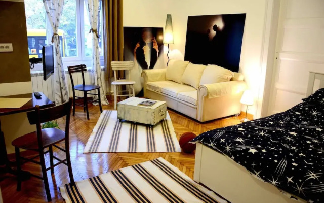 Salon 5 Zemun , Belgrade