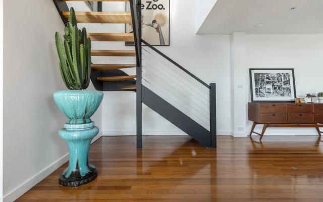 StayCentral - Fitzroy Converted Warehouse Penthouse