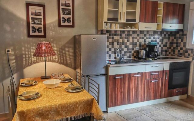 Groundfloor Apartment Nikiti NO. 2