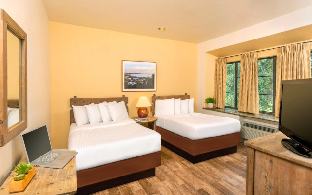 Clocktower Inn Ventura