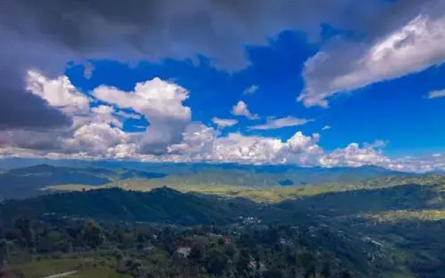 SPOT ON 393 Himalayan Sunrise