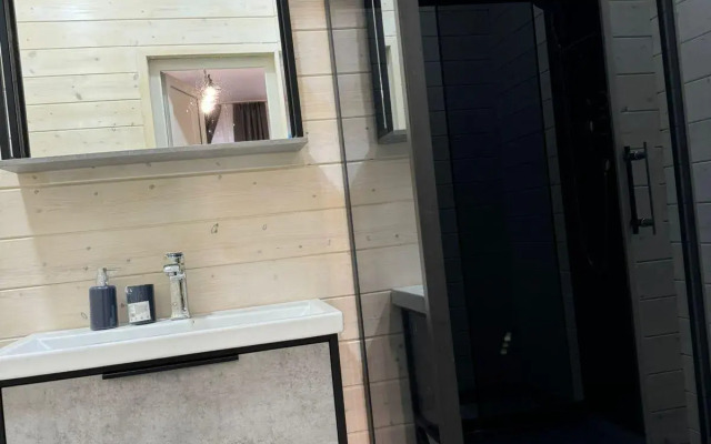 Edi House (Эди Хаус)