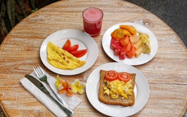 Suweta Homestay by Supala