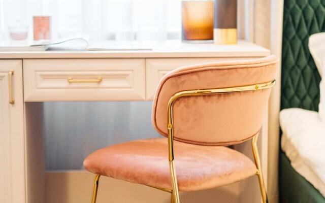 Sapphire Studios by Loft Affair