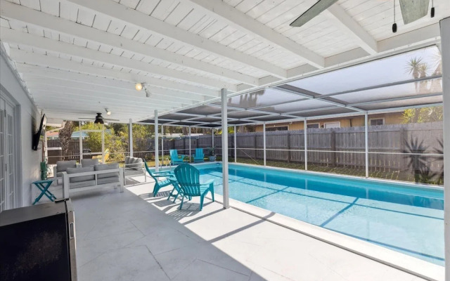4880 N Banana River