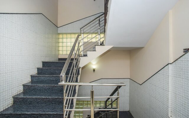 OYO 25121 Bns Lodge