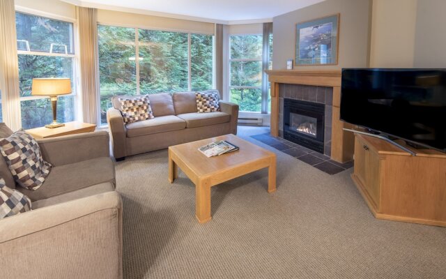 Woodrun Lodge