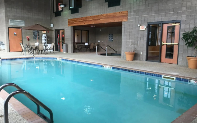 Coon Rapids North Metro Hotel to Norwood Inn & Suites