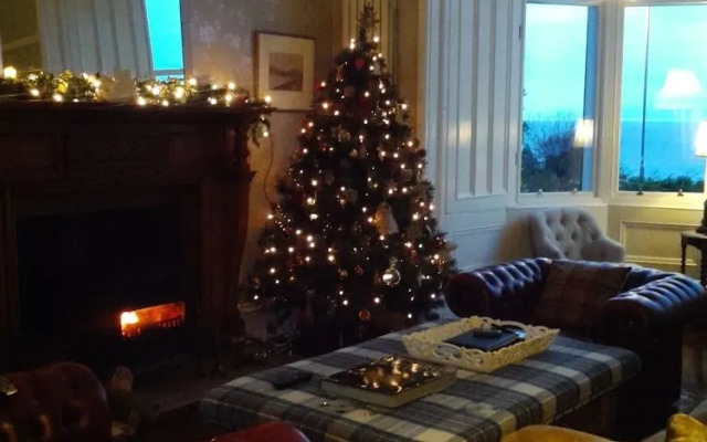 Cragowlet House East