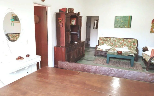 Piscina E 3 Dorm. A 150 M De Camburizinho