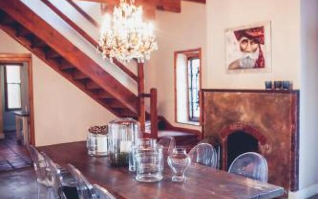 Station House Simondium