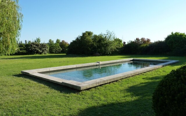 Domaine de Rhodes - Locations de Vacances / Vacation Rentals