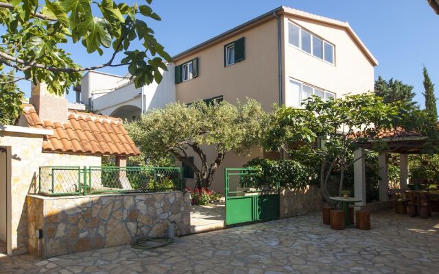 Apartments Olea