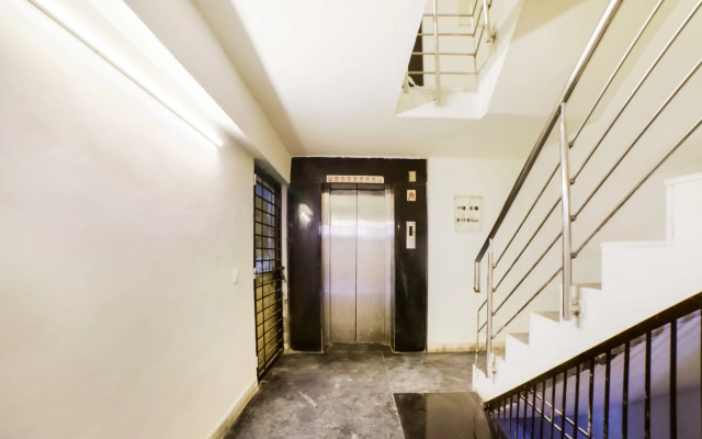 Hotel O Ashirwad home Near Pitampura