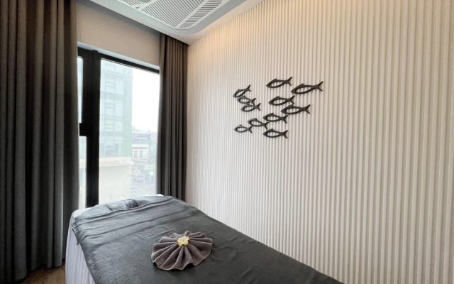 Peninsula Hotel Danang