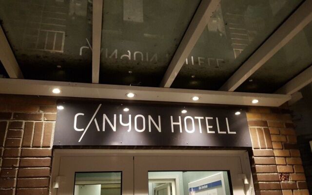 Canyon Hotell