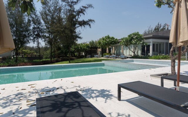 Vacation Homes Luxury 3 BR Ocean Estate