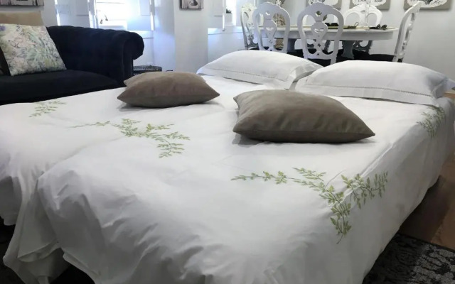 3 BR Home Kitchen Sleeps 4