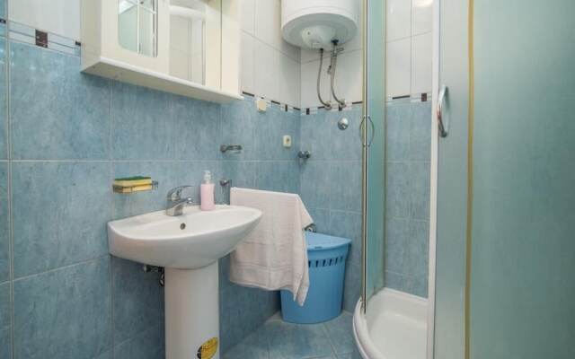 Apartments Longo