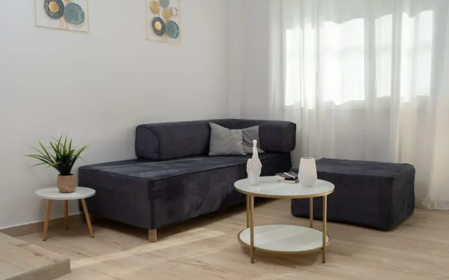 La Luna Suites