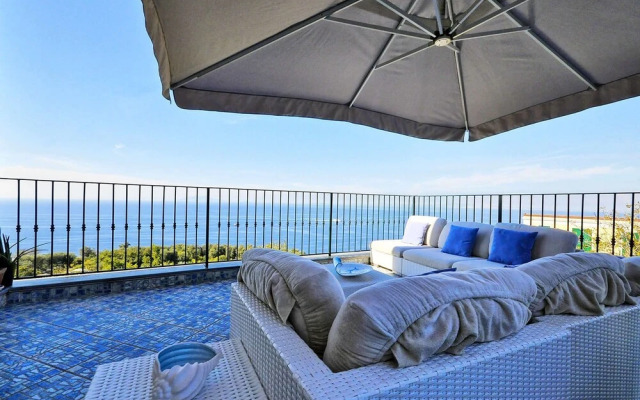 Luxury Apartment with amazing sea view