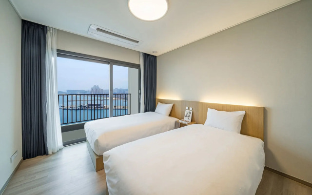 Sokcho I Park Suite Hotel and Residence