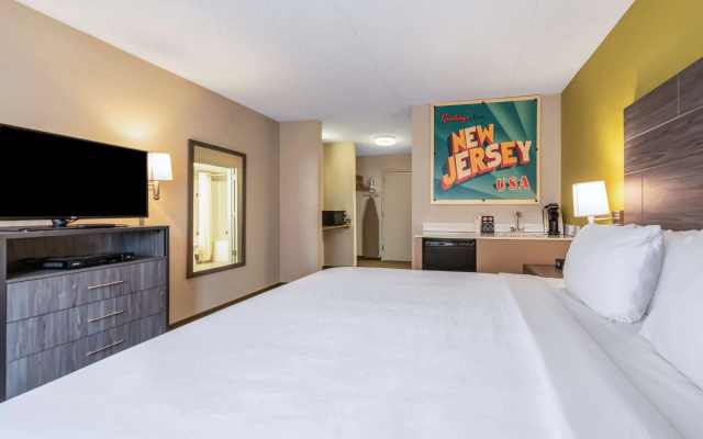 SureStay Plus Hotel by Best Western McGuire AFB Jackson