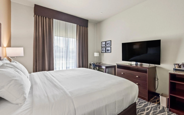 Cobblestone Hotel & Suites - Cullman