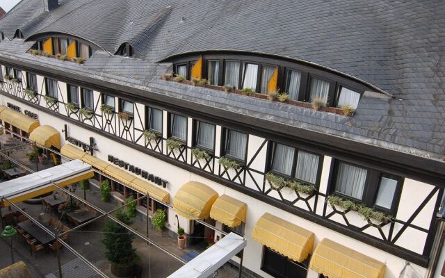 hotelImage
