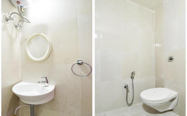 OYO 73738 Hotel Center City