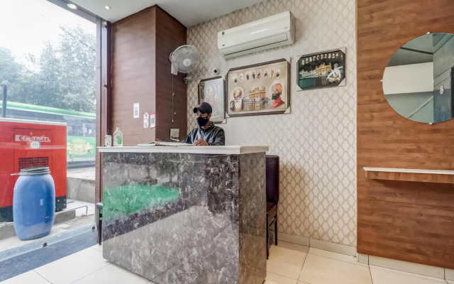 Capital O 85633 Hotel City Inn